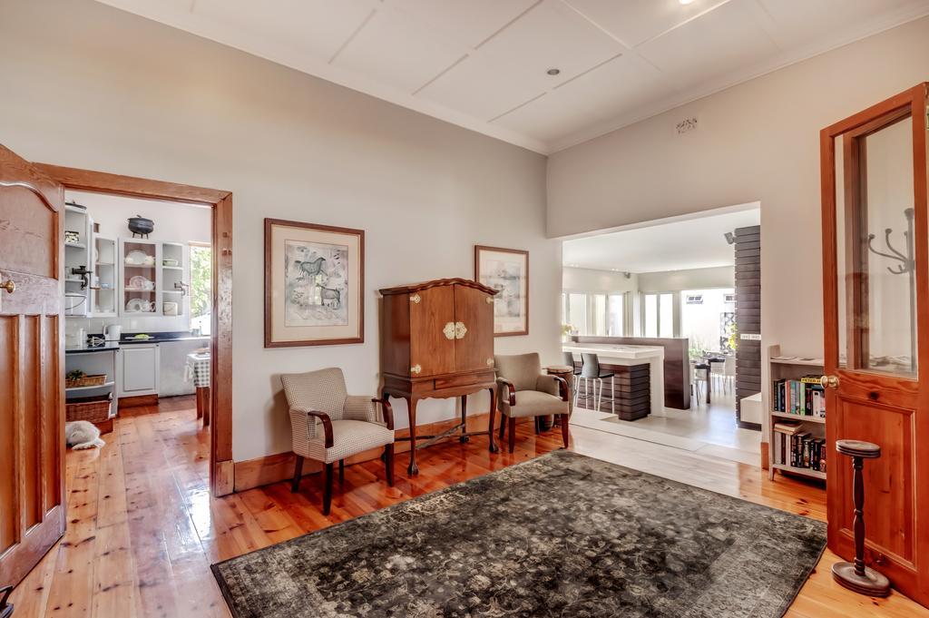 First Avenue Guesthouse Порт-Элизабет Экстерьер фото