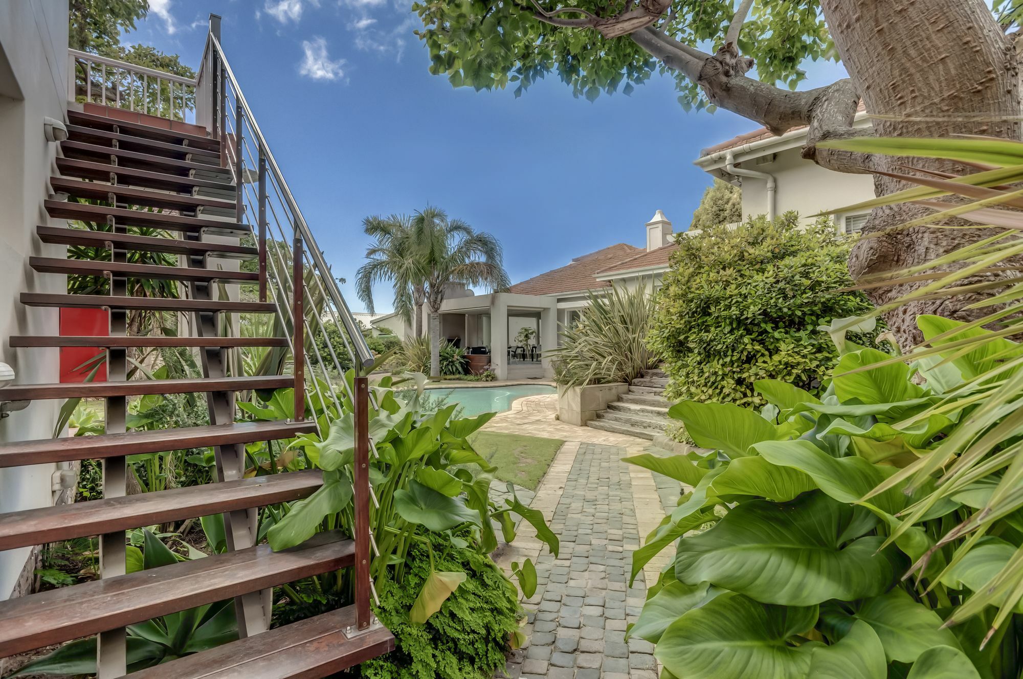 First Avenue Guesthouse Порт-Элизабет Экстерьер фото
